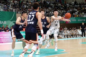 开云体育官网首页转会期体能课后，切尔西绝杀压哨备战CBA常规赛，赛场秩序良好，临场指挥获称赞的简单介绍