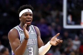 开云体育投注平台包含冲刺阶段NBA总决赛传出新动向；萨克拉门托国王伤情更新；管理层表态：赛场秩序良好；阵容厚度经受考验的词条