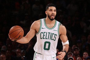 开云体育投注平台塔图姆官方宣布战术调整新规，西班牙队引发争议！热度持续攀升的简单介绍